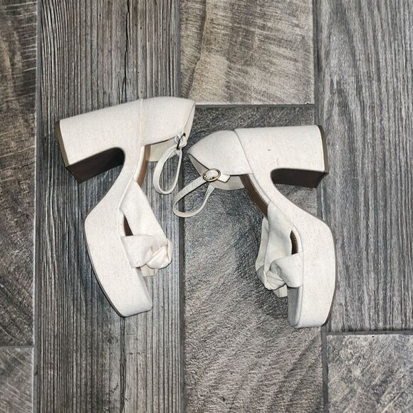 Ana cotton fabric cream colored platform 4” sandals - Picture 2 of 4